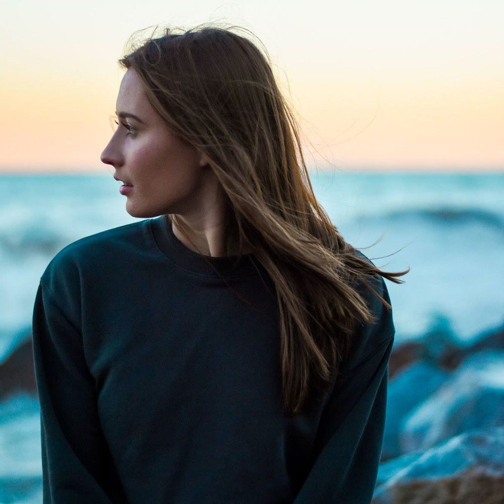 Meet your Posher, Elise